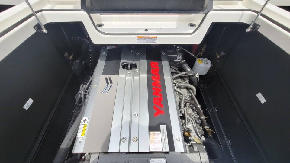 Nautique G23 - 2021 Diesel (Used)