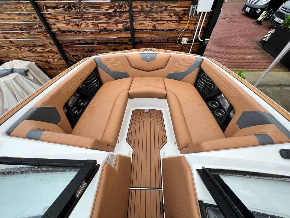 Nautique G23 - 2022 Diesel (NEW)